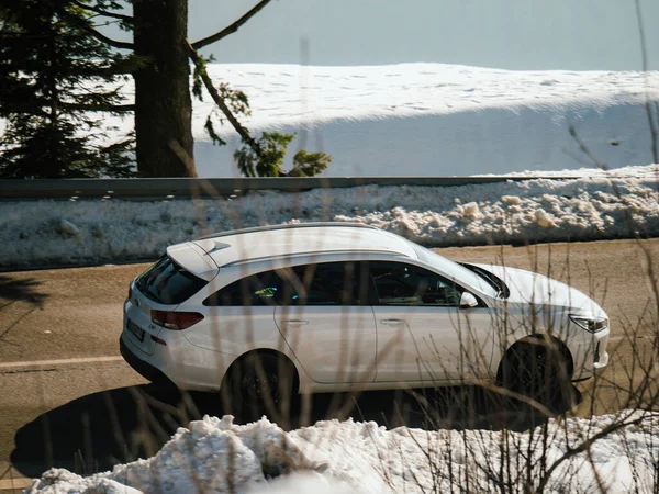 Germany Feb 2023 Black Hyundai I30 Wagon Car Driving Snow — Stock Photo, Image