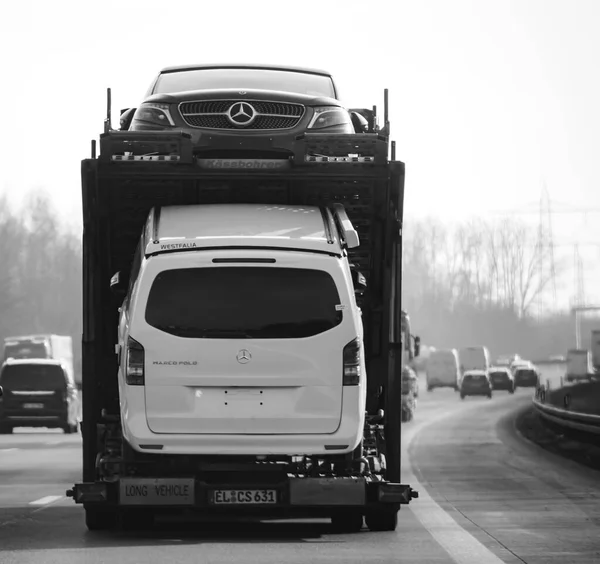Allemagne Févr 2023 Mercedes Benz Vito Suv Sur Camion Remorque — Photo