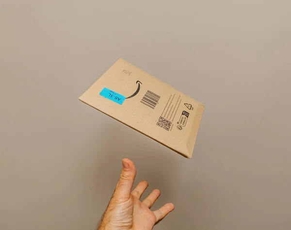 Lyon France May 2023 Person Catch Levitating Amazon Prime Package — Stock Photo, Image