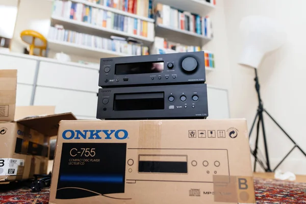 Frankfurt Tyskland Jun 2023 Unbox Japansk Onkyo N855 Nätverks Stereomottagare — Stockfoto