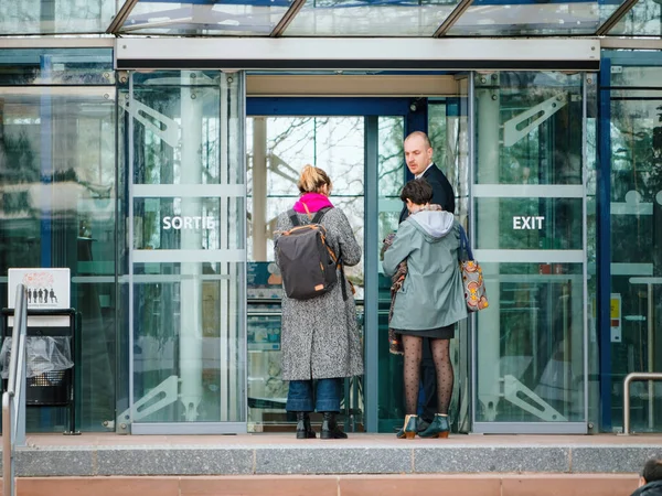 Strasbourg France Mar 2023 Female Workers Entering Main Glass Gate — Stock Photo, Image