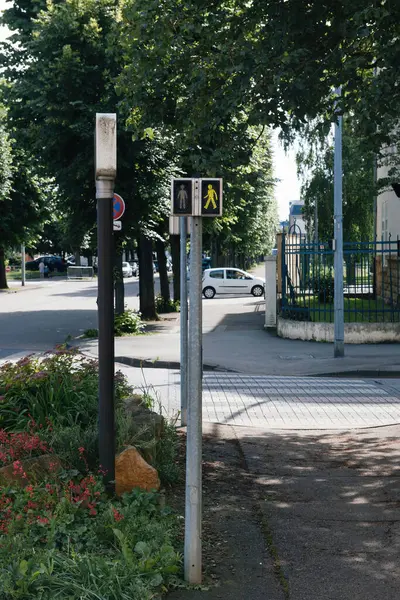 Capture Simplicity Vintage Charm One Kind Pedestrian Crossing Light — Stock Photo, Image