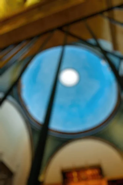 Blurry Image Showcasing Cupola Church Elegantly Painted Shades Blue Capturing — Stock Photo, Image