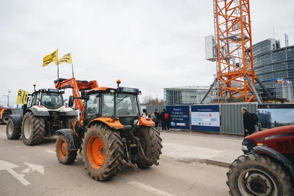 Straatsburg Frankrijk Feb 2024 Een Rij Tractoren Leidt Tot Een — Stockfoto