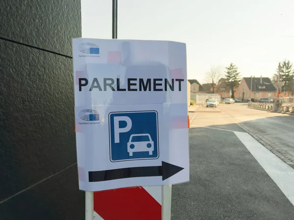 Strasbourg France Mar 2022 View Street Parking Signage Direction Arrow — Stock Photo, Image