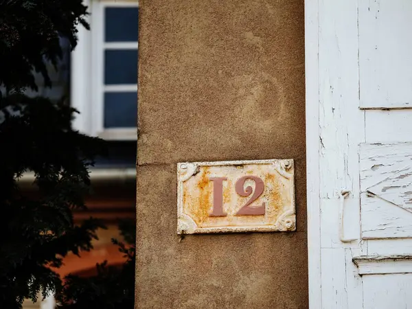 House Twelve Number Sign Affixed Side Building Indicating Address Property Fotos De Bancos De Imagens Sem Royalties