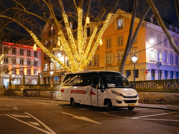 Estrasburgo França Dezembro 2023 Ônibus Verschoor Reizen Aguarda Passageiros Strasbourgs Fotos De Bancos De Imagens Sem Royalties