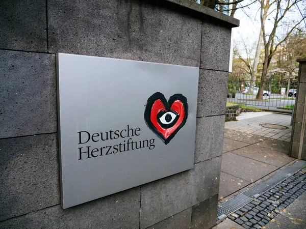 Frankfurt Germany Mar 2024 Signage Deutsche Herzstiftung Featuring Painted Heart — Stock Photo, Image