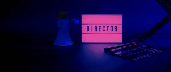 Direttore Sedia Con Cinema Lightbox Segno Direttore Testo Esso Clapperboard — Foto Stock