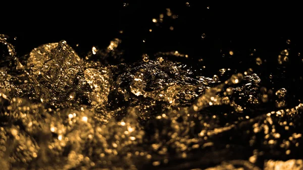 高速关闭油液图像从柴油汽油飞溅和移动到空气中的黑色背景 燃料液体的能量是那样的活跃和强大 工作室拍摄优质金黄色色调 — 图库照片