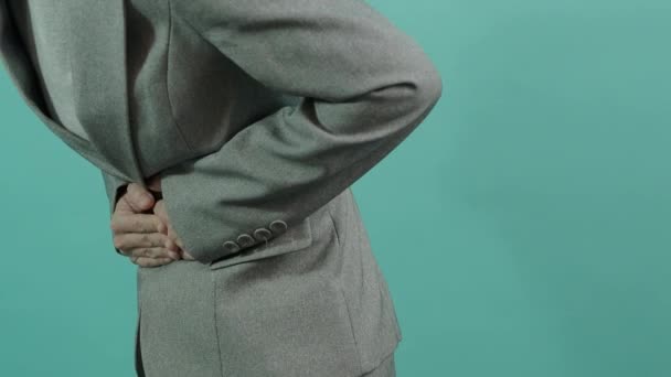 Gyomorfájdalom Egy Üzletasszony Menstruációs Fájdalommal Öltönyben Pms Fájdalom Munka Után — Stock videók