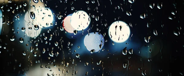 Βροχή Πτώση Στο Παράθυρο Γυαλί Της Καφετέριας Και Θολό Φόντο — Φωτογραφία Αρχείου