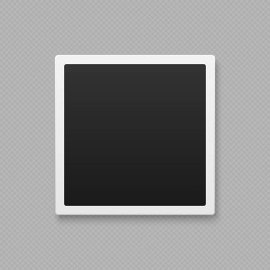 Gölge efektli gerçekçi boş fotoğraf çerçevesi şeffaf arkaplanda izole edilmiş beyaz plastik kenar. Şablon fotoğraf tasarımı