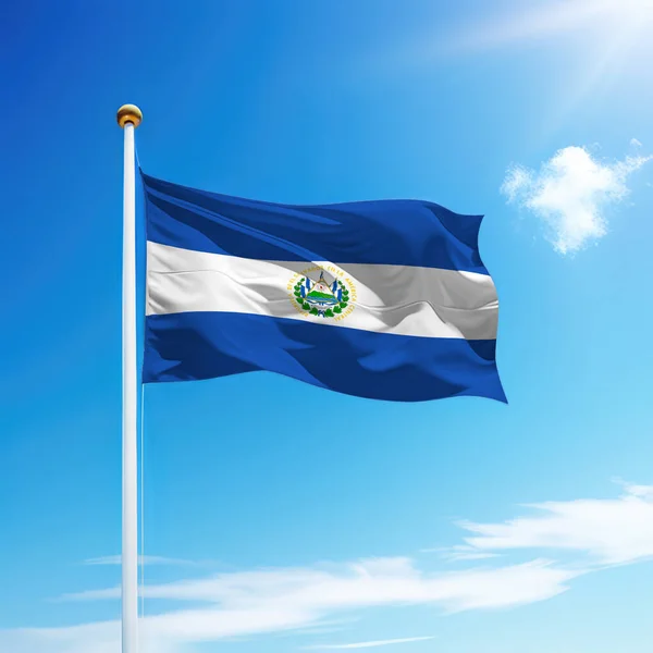 Acenando Bandeira Salvador Mastro Com Fundo Céu Modelo Para Dia — Fotografia de Stock