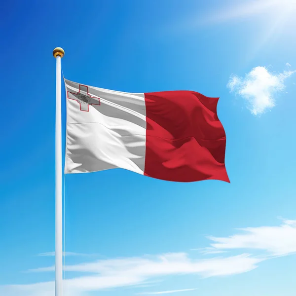 Viftande Flagga Malta Flaggstång Med Himmel Bakgrund Mall För Självständighetsdagen — Stockfoto