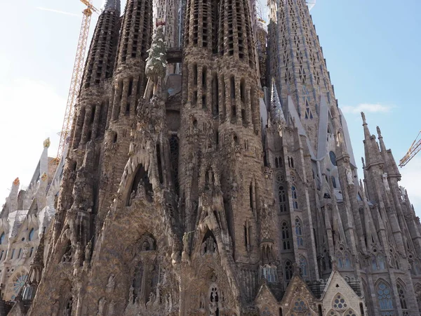 Detalhes Catedral Cidade Europeia Barcelona Catalunha Espanha Céu Azul Claro — Fotografia de Stock