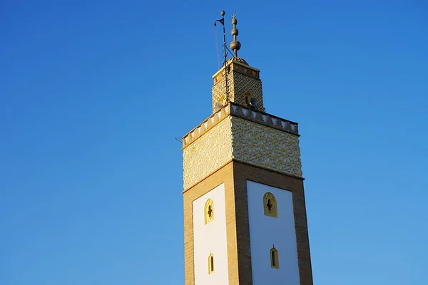 Minarete Mezquita Ahl Fas Capital Africana Rabat Marruecos Cielo Azul — Foto de Stock