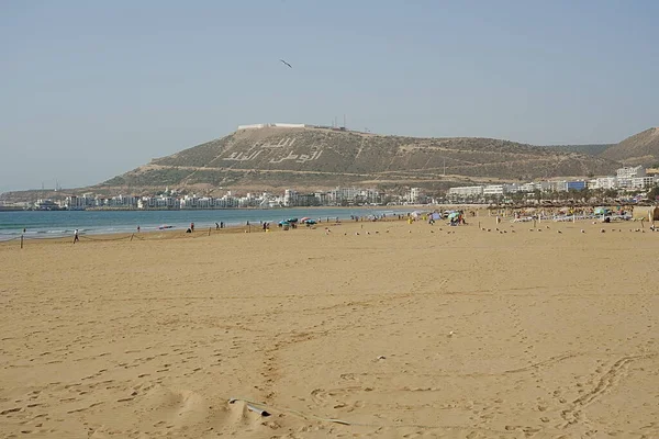 Turístico Beira Mar Africano Agadir Cidade Marrocos Céu Azul Claro — Fotografia de Stock