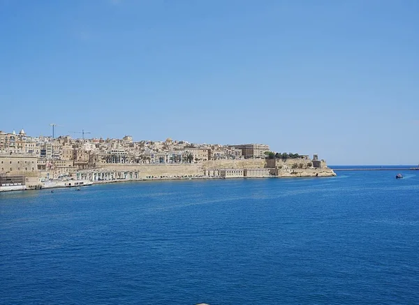 Scénický Evropský Valletta Hlavní Město Malta Jasná Modrá Obloha Roce — Stock fotografie