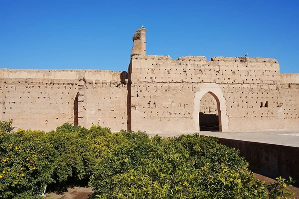 Portão Badi Palácio Com Cegonhas Ninho Cidade Africana Marrakech Marrocos — Fotografia de Stock