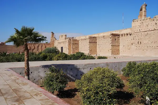 Pátio Palácio Badi Com Ninhos Cegonha Cidade Africana Marrakesh Morocco — Fotografia de Stock