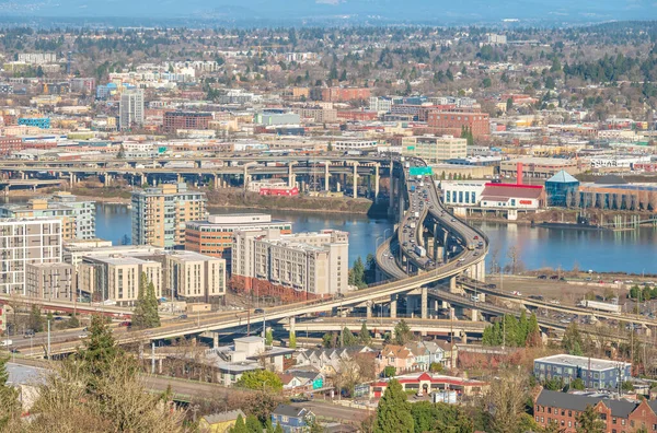 Tráfego Rodoviário Nas Estradas Portland Oregon Fotos De Bancos De Imagens