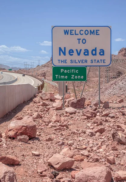 ネバダ州とアリゾナ州の州境と太平洋時間帯 — ストック写真
