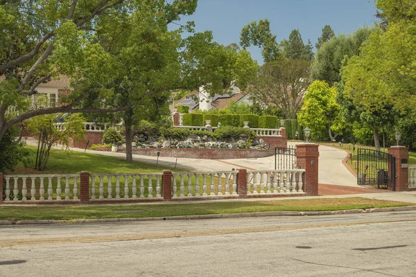 Große Villa Und Zwickel San Marino Kalifornien Nachbarschaft — Stockfoto
