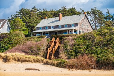 Canon Beach Oregon 'da büyük bir malikane.. 