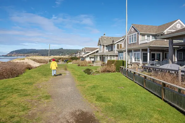 Nachbarschaft Von Immobilien Canon Beach Oregon State Stockfoto