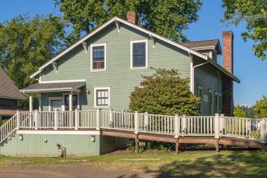 Port Gamble Washington 'daki geleneksel Americana inşaat evi.