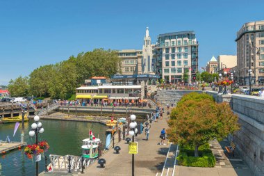 Victoria BC Kanada - 22 Temmuz 2024 şehir merkezi turizm manzarası Victoria BC Kanada.