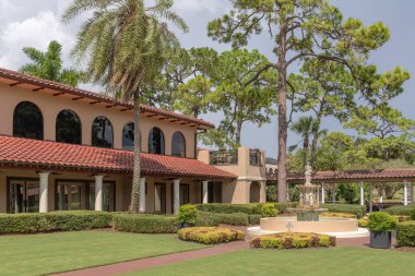 İspanyol mimari doğa bahçesi ve Florida 'da bir tatil köyü..