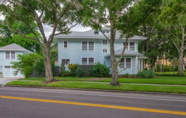 Florida eyaletinin St. Petersburg banliyölerinde tarihi bölge ve manzara.