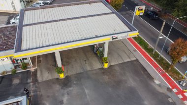 Eni, merkezi Roma 'da bulunan çok uluslu bir İtalyan petrol ve gaz şirketi..