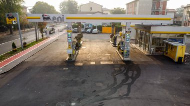 Eni, merkezi Roma 'da bulunan çok uluslu bir İtalyan petrol ve gaz şirketi..