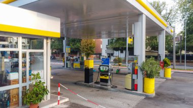 Eni, merkezi Roma 'da bulunan çok uluslu bir İtalyan petrol ve gaz şirketi..