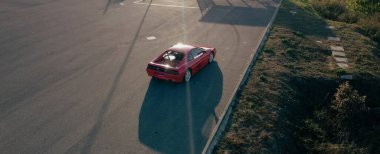 Ferrari 348 GTB 348 TB modifiye edildi, 348 GTB dinamik performans özellikleri ile iki koltuklu berlinetta oldu
