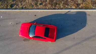 Ferrari 348 GTB 348 TB modifiye edildi, 348 GTB dinamik performans özellikleri ile iki koltuklu berlinetta oldu