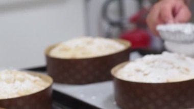 Paneton soslu pasta şefi İtalyan tatlı ekmeği