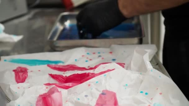 Papier Ryżowy Żagle Toppers Ciasto Wykonane Papieru Ryżowego Moczenia Wodzie — Wideo stockowe