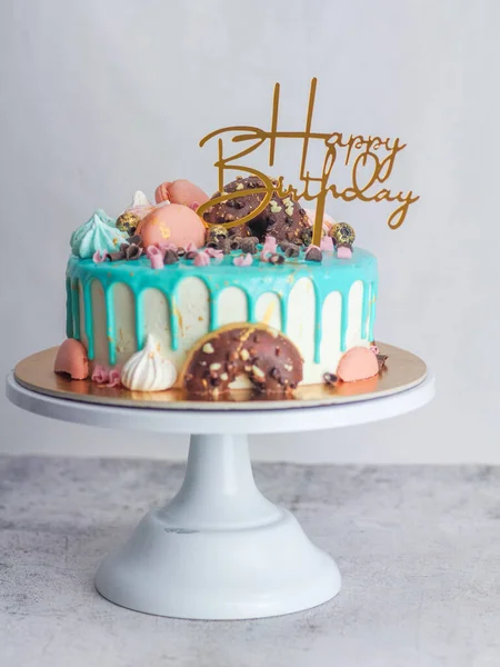 Donuts Meringue Bessen Sparkles Topping Glazuur Druppel Turquoise Taart Voor — Stockfoto