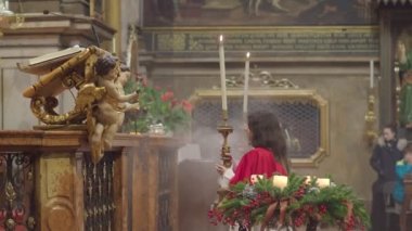 Cremona, Lombardy - Decembre 2022 Advent mass celebration in San Pietro Parrish
