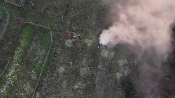 Farmer Burning Branches Pruning Vines Winefarm Man Caring Big Fire — Video Stock
