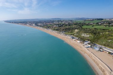 Le Marche bölgesindeki Adriyatik Denizi sahili, Conero Mount, İtalya ve Europa 'nın insansız hava aracı görüntüsü