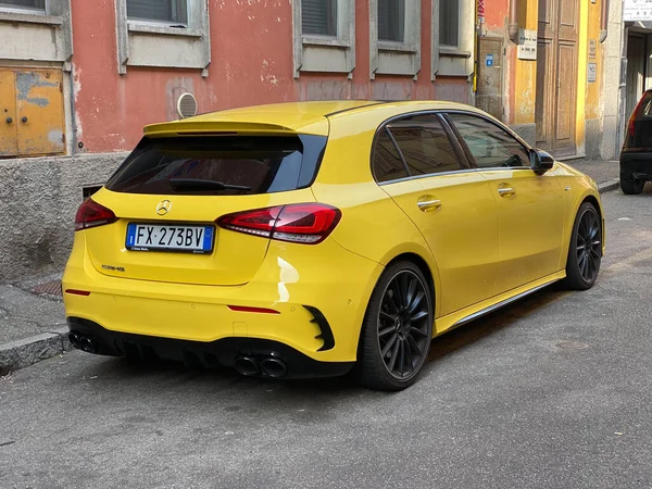 Cremona Ιταλία Απρίλιος 2023 Mercedes Benz Class Amg Yellow German — Φωτογραφία Αρχείου