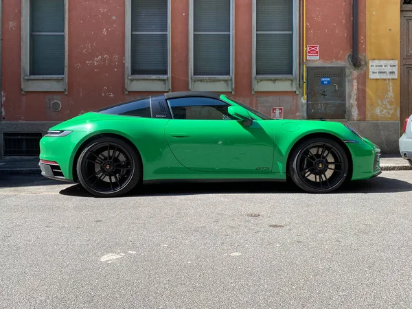 Cremona Ιταλία Απρίλιος 2023 Πράσινο Porsche Targa 911 Gts Coupe — Φωτογραφία Αρχείου