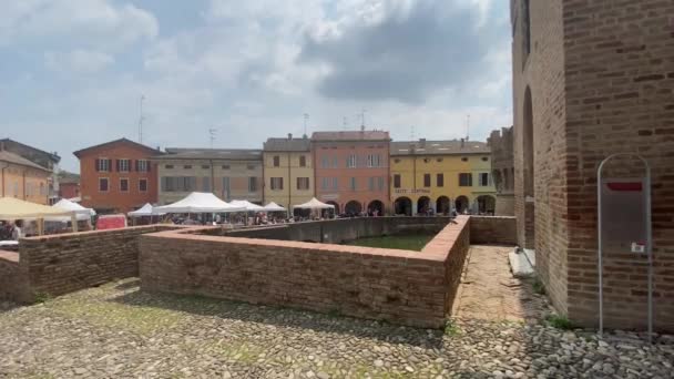 Fontanellato Ιταλία Μάιος 2023 Αγορά Αρχαιοτήτων Στο Κέντρο Της Πόλης — Αρχείο Βίντεο