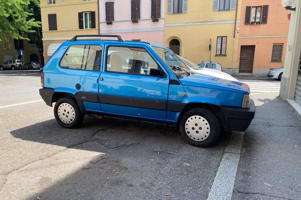 Cremona Itália Maio 2023 Azul Fiat Panda Italiano Icônico Pequeno — Fotografia de Stock