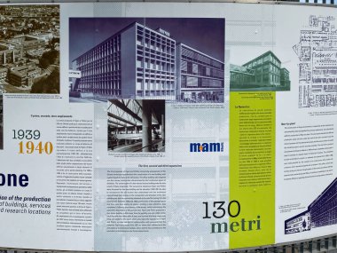 Ivrea, İtalya - 20 Ağustos 2023, Unesco 'daki bilgi ve tabelalar Olivetti Sanayi Şehri' ni korudu